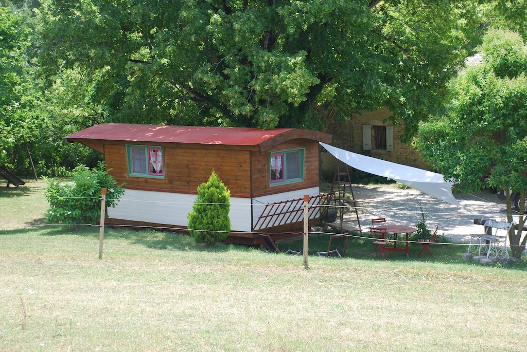 Maison D'Hotes Ainsi Soie T-Il Combovin Екстериор снимка