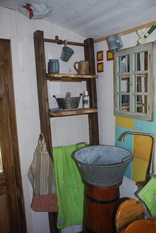 Maison D'Hotes Ainsi Soie T-Il Combovin Екстериор снимка